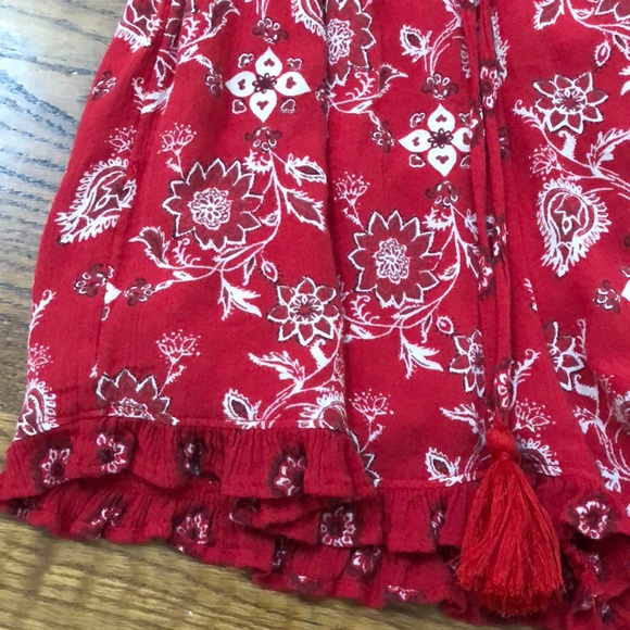 Hollister Red Floral T-Shirt Romper - Picture 4 of 5